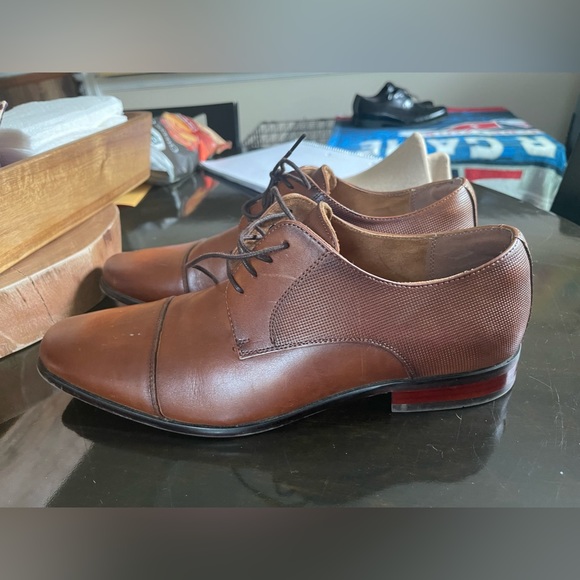 Florsheim Men’s dress shoes size 9.5 - Picture 2 of 5